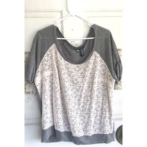 Torrid Gray white floral shirt